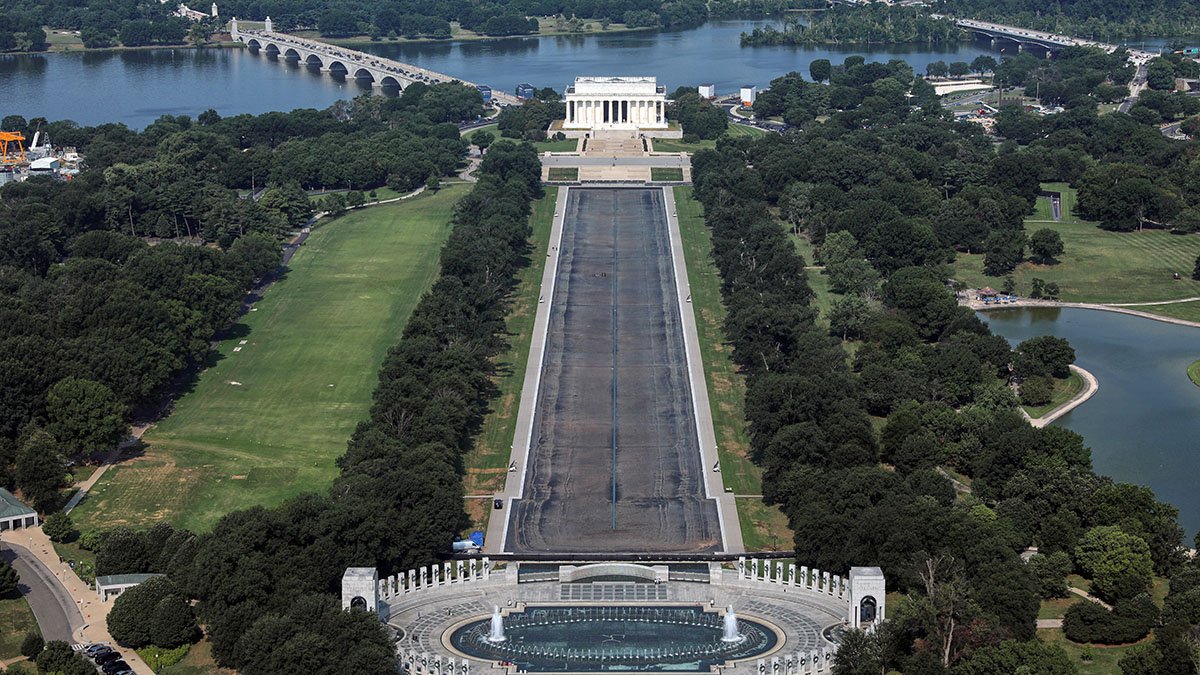 Aerial view of the drained Lincoln Memorial Reflecting Pool with the liner exposed