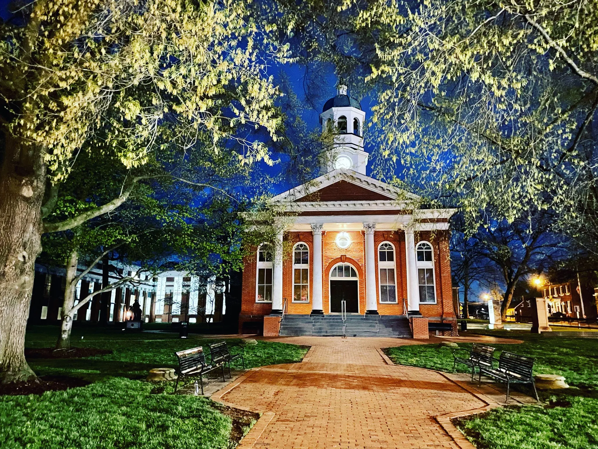 Historic Loudoun County Courthouse in Leesburg, Virginia